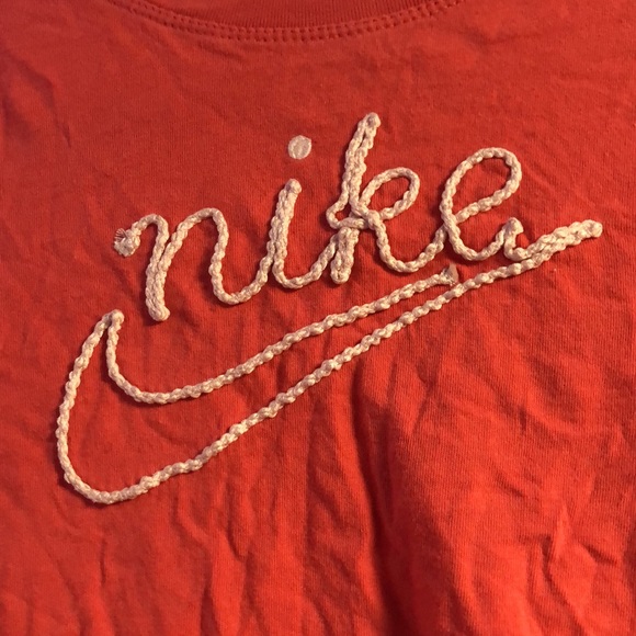 Nike size large red/orange short sleeve shirt - Picture 3 of 5